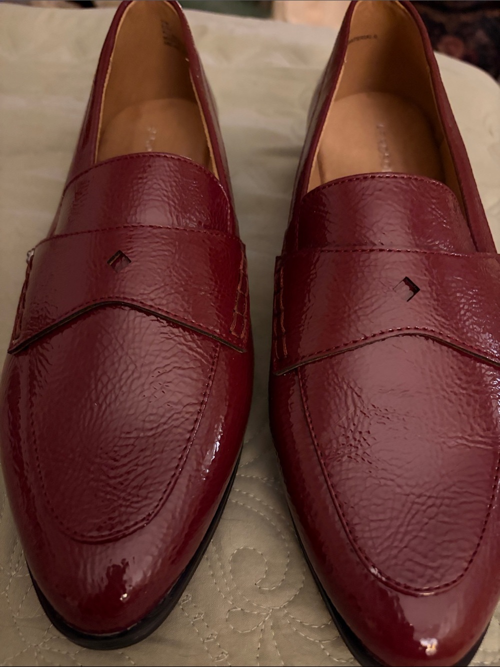 Aerosoles Eira burgundy patent crinkled faux leather dress loafer 11 New